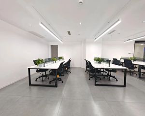 天府大道旁 24空调 不限业态 户型方正精装修 可自用