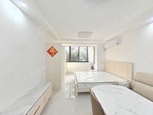 精装修两房一厅非底楼业主诚意售花园位置