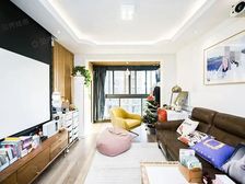 2010年电梯商品房,楼层好,装修好,诚心出售,满五年崴一