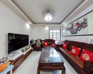 新上售盘 价格可谈 新燕花园 3 房 87 方