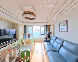 朝阳欢乐谷 世纪东方城 经典大三居 高品装修 鸟瞰欢乐谷