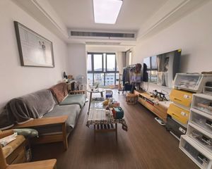 董博苑四期精装自住一年 临地铁 次新房