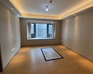 云潮中心3室2厅2卫南朝向320.0万元/套出售