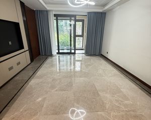 姚江金茂府3室2厅2卫南朝向380.0万元/套出售