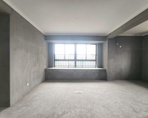 紫御铭园3室2厅2卫南朝向146.0万元/套出售