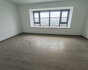 久誉慈郡3室2厅2卫南朝向128.0万元/套出售