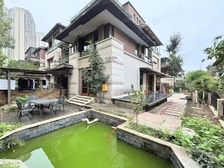 联排别墅 自住保养好 花园130平,3+2结构,可以停3个车