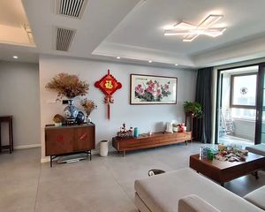 急售万达华府三房二厅精装修靠万达邗江实验