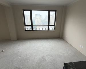 芦港家园3室2厅2卫南朝向165.0万元/套出售