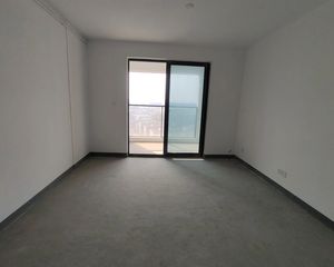 河滨景苑3室2厅1卫南朝向258.0万元/套出售