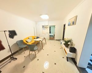南北通透 郁花园三里 2室1厅