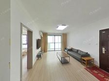 新上南北通两房,采光好,房东诚心卖,看房随时