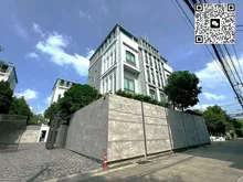 曼谷帕亚泰·阿离核心区|全新5层现代泳池别墅|500㎡双拼