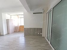 小区中心位置,中式风格,主卧朝南,采光充足