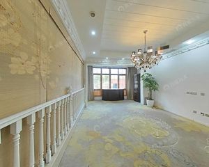 西四环御墅临枫 精装电梯别墅 花苑120平米 使用650