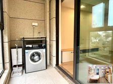 甄选好房 次新小区 产权清晰 带电梯 刚需小三居 交通便捷.