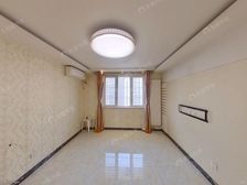 金泰社区优点距离地铁200米户型方正+价位合适