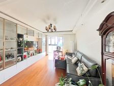 小区C位,南北通大三房,诚意出售,看房随时