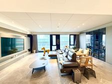 地铁站 江景房 精装带地暖 提包入住 万科翡翠都会