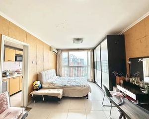 新上太阳宫地铁口万方景轩 大落地窗 价格可谈