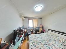 新出非顶楼,双南一室一厅好改两房户型,诚意出售