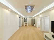 知春路,北航南门,中楼层,西南向精装修二居