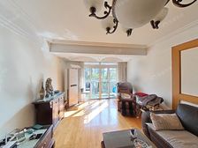 浦东世博东明路地鉄口三房两厅两卫,多层户型好,使用面积大