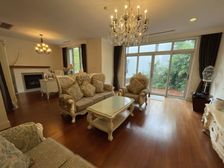 房东昨夜上门在降170万,实图拍摄,低于市场价,置换急售!