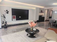 小区海怡半岛花园电梯9楼4房2厅2卫 装修时尚 拎包入住