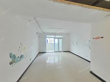 2018年次新小区,双进1才,车位充足。