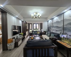 尚雅府3室2厅2卫南朝向450.0万元/套出售