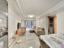 万科次新房 三开间朝南 满二年 中庭位置