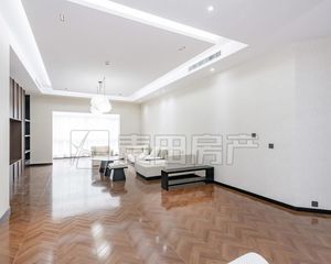3室2厅温莎大道,户型方正