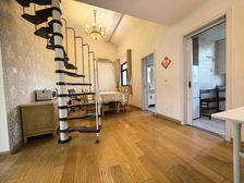 送阁楼 送装修 小区花园中门位置 户型正气 采光通风好 置