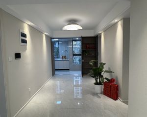 雅月府3室2厅2卫南朝向230.0万元/套出售
