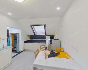 吴山定安苑2000小区有电梯有阁楼自住精装修,诚心出售