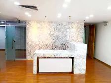 长安街建国门地铁 中粮广场318平精装小户型8隔间20工位