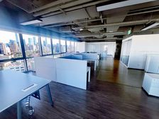 东三环三里屯核心 大厦363平精装遗留带家具出租