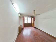 临沂六村中间楼层,南北小两房,位置好,近临沂新村站交通方便