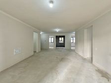 一梯两户小洋房 小区中间位置 不临街不临路 随时看