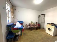 急:黄巾3楼,随时看房,地.铁口,近医院,交通便利,配套齐全