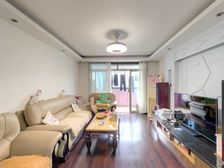 枫桦景苑一期 大3室经典户型,位置好采光佳,诚售,欢迎品鉴。