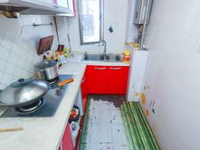 海鑫公寓2室1厅1卫1阳台15/18层