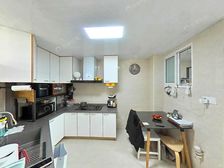 新出,电梯已运行,书包可用,自住精装修,看房方便,看中可谈