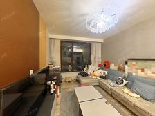 浦发华庭 中间位置2房 自住保养好 带车位 东方+福外+建平