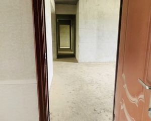 云星钱隆天下南区 近地铁三号线 近三美 视野开阔