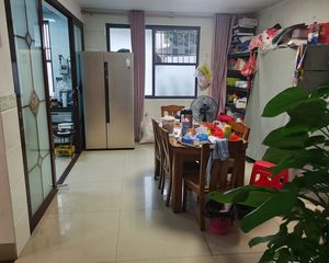 和美居 4房2厅69万