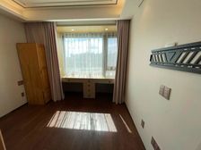 广南星园电梯房景观位置,前后无遮挡有空调个地暖,拎包入住