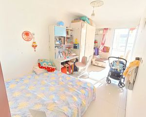 石园南区两居室出售,价格好谈