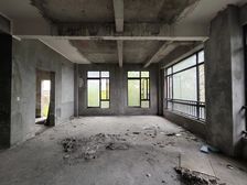 头排双拼2+2结构单层面积大地下室全采光